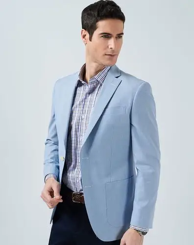 浅蓝色潮韩版时尚休闲西服男单西