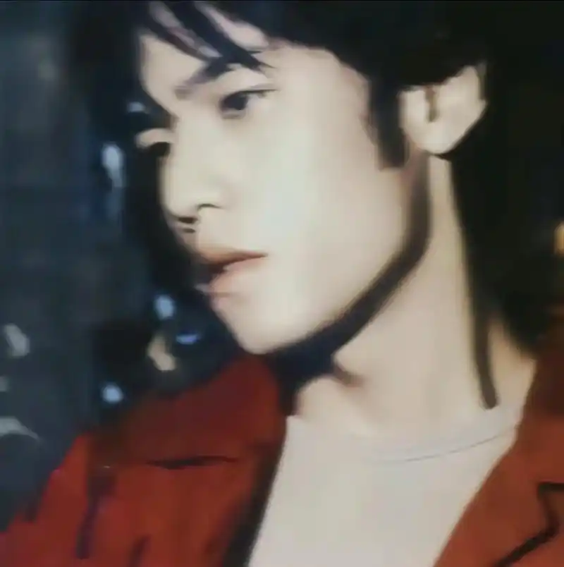 复古伦 直接拿来做头像91 #周杰伦 #头像 #早期周杰伦 - 抖音