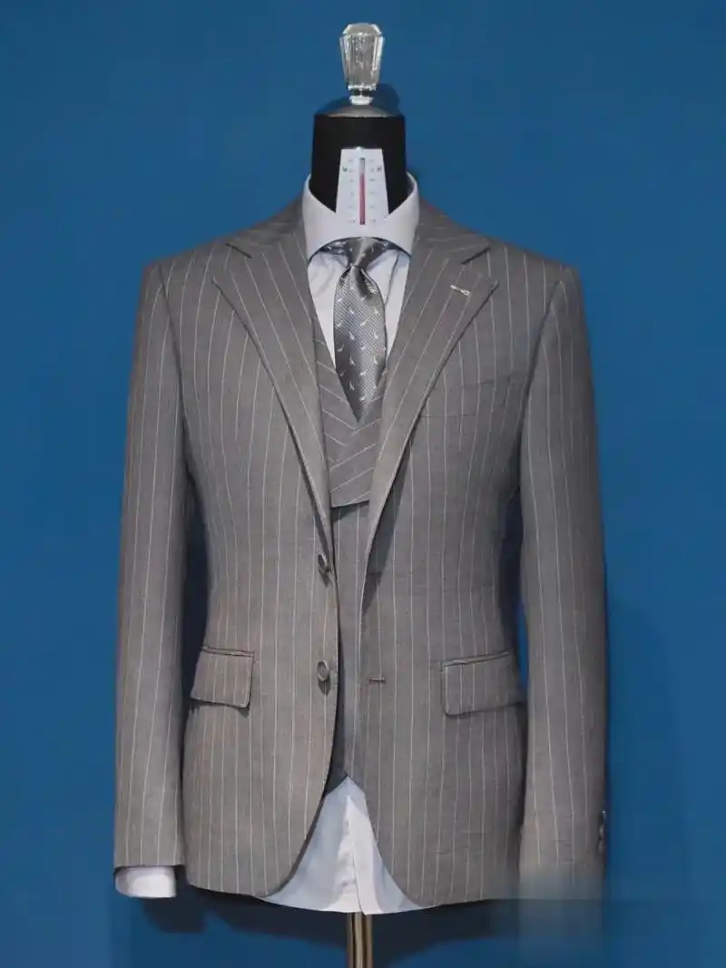 通常的商务西装颜色 - 抖音