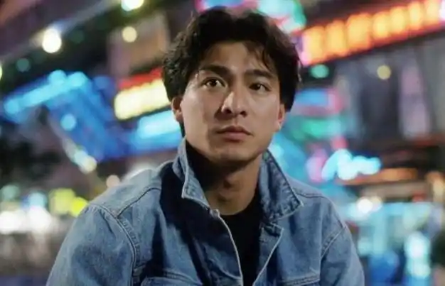 不老男神刘德华现状头发斑白身材发福网友华仔断崖式衰老