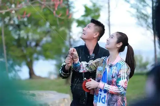 任重林心如是《我们相爱吧》的嘉宾