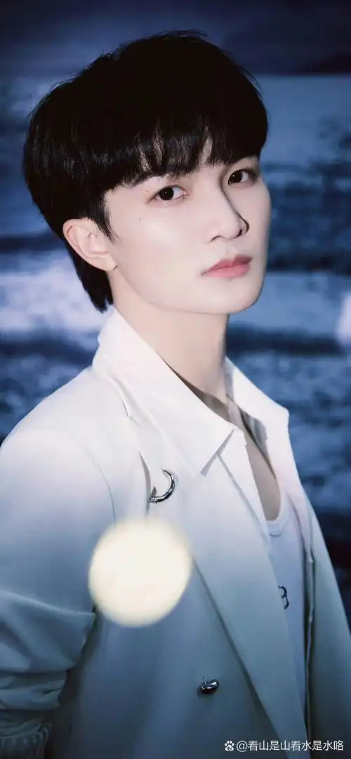 周深壁纸416好高清的美颜暴击