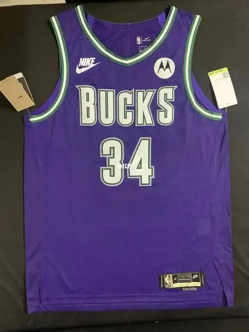 milwaukeebucks202223classicedition