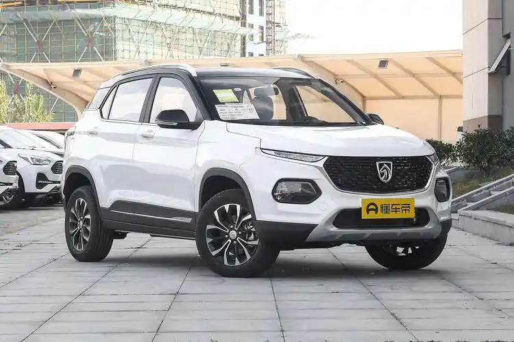 5,参考价格1088万元 丰田卡罗拉是一款紧凑型车其实卡罗拉还有很多