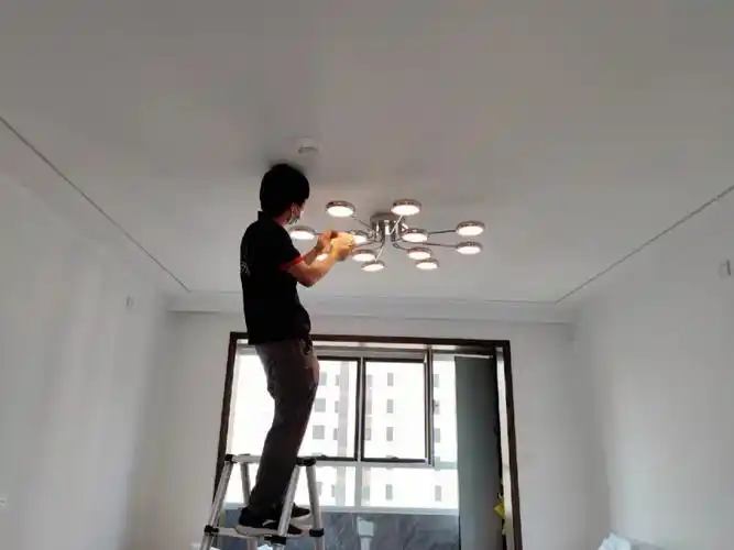 全屋灯具安装完毕简简单单很喜欢
