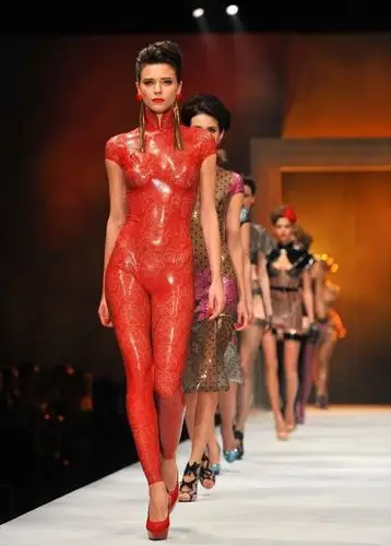 伦敦内衣秀高清图片10月24日名模齐聚伦敦内衣秀好看极了12