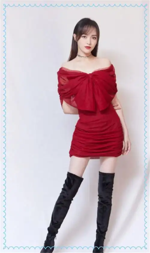 关晓彤穿过膝靴撞上唐嫣网友看腿不分上下看衣品一秒定输赢