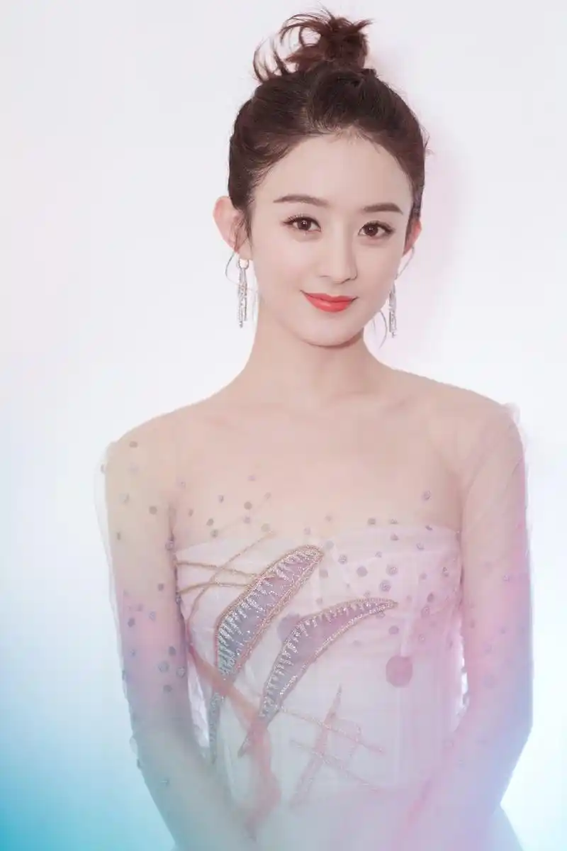 赵丽颖裹胸长裙性感写真