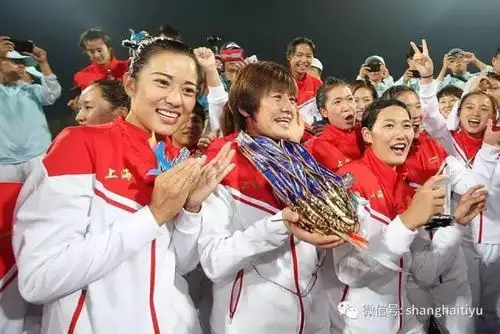 上海铿锵玫瑰绽放全运会夺冠夜笑容比花甜组图
