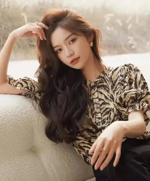 谁说"辣妹"都爱大波浪 人鱼姬水波纹才是王道