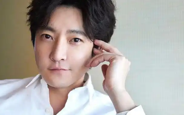 个子矮的男明星及身高(长得显矮的6位男星)(4)