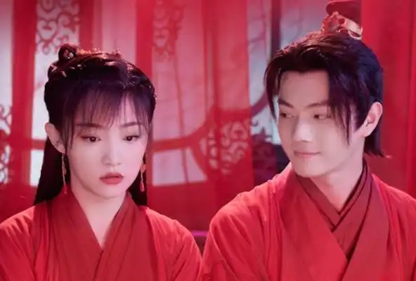 许凯吴佳怡微博互动,吴佳怡推许凯道歉