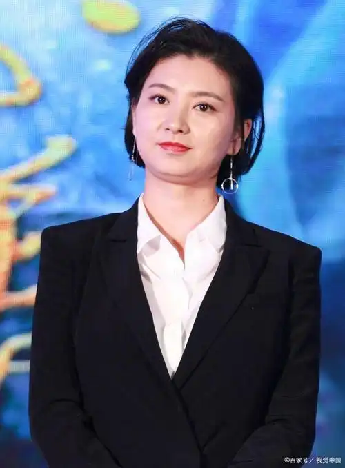 还记得《甄嬛传》里的"眉庄"吗?扮演者斓曦现在成这样了