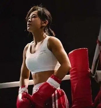 不少人调侃说,贾玲瘦下来之后,下部电影估计得走偶像路线了.