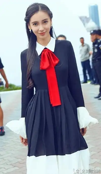 杨颖精选学生照20张