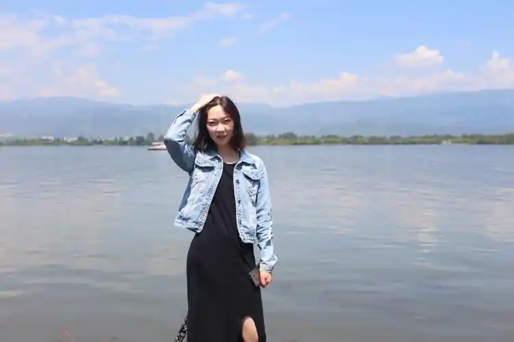 海边的少女