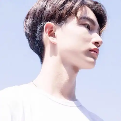 150男杂.江易,你有胃病,好好照顾自己,记得多喝热水.