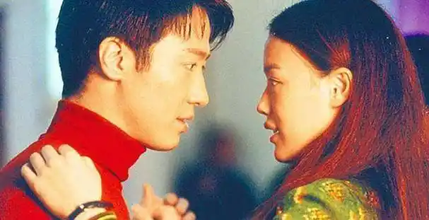 舒淇罕见秀出和老公冯德伦的合照,结婚4年,甚少互动也没有子女_黎明