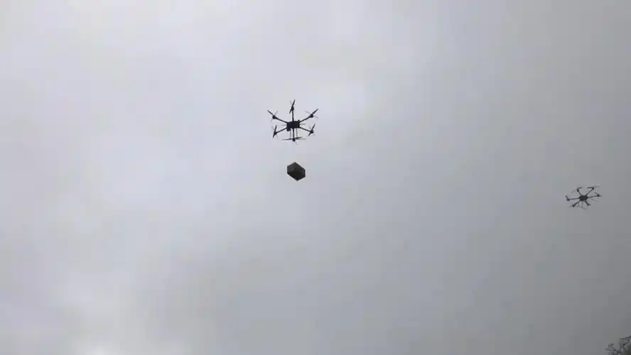 首次!西藏墨脱哨所使用无人机空投物资