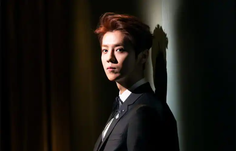 超帅鹿晗个性壁纸_创造营2020导师鹿晗