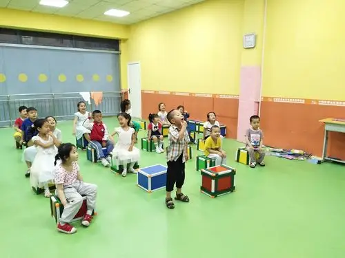 口才课幼儿四班课堂照片(6.19)