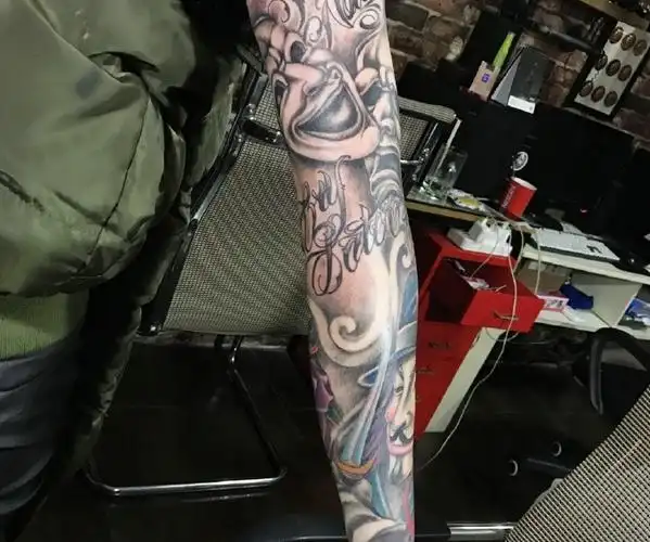 十分帅气的花臂图腾纹身图案