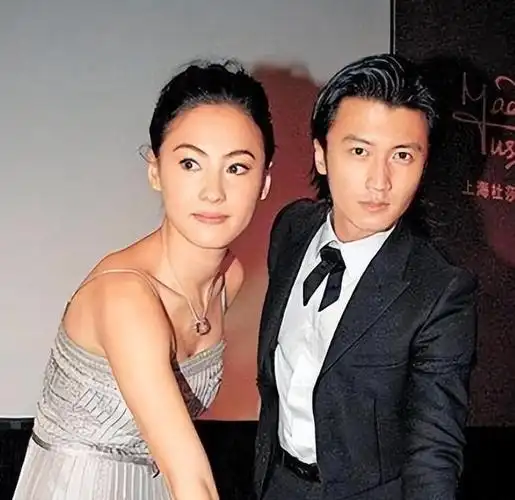 事实证明,这次42岁的艺术家谢霆锋,早已走上明星的另一条大道!