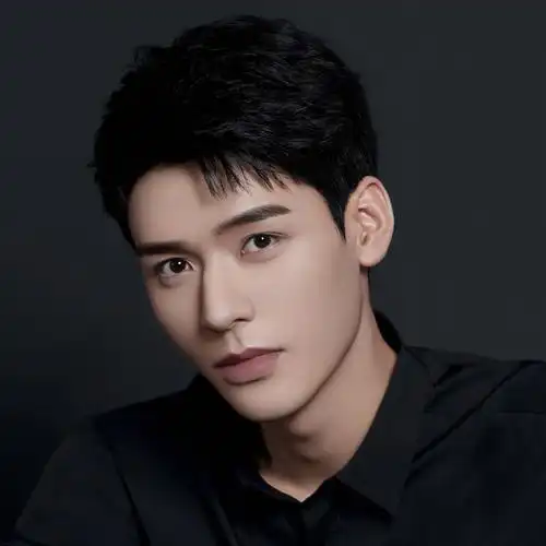 龚俊uzi直播打游戏,龚俊迟迟未现身,回应:我真的不是耍大牌