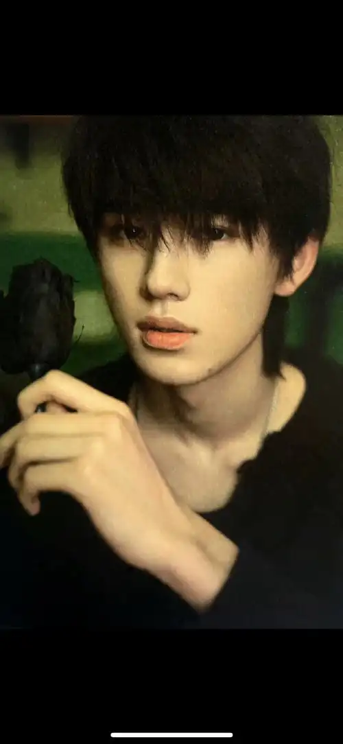 宋亚轩的手也是宝藏啊 67,骨节分明,一整个被苏到了