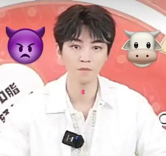 王俊凯舔饼失败还稠的让小螃蟹看不下去才是真呀#王俊凯