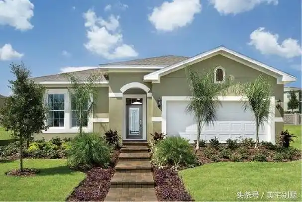 今天小编给大家推荐的一款是单层的美式田园风格的小别墅,整体的外观