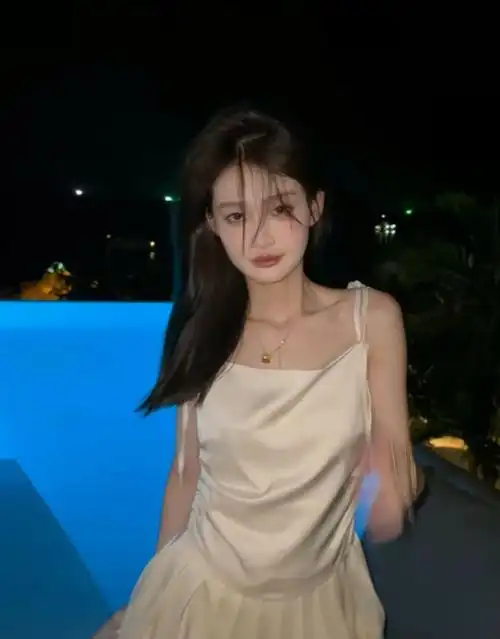 王思聪女友疑宣示主权,放话拿出属于我的一切,网友:拿行李走吧