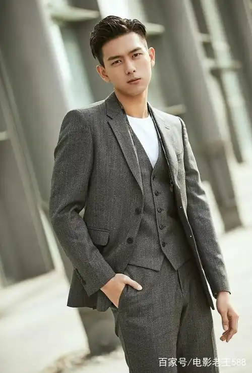内地知名男演员 90后明星李现 "个性"照片