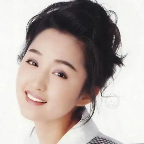 少女杨钰莹一组青涩旧照,这才叫清纯甜美,难怪被誉为玉女掌门人