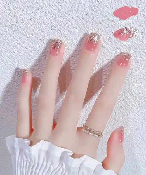 2023夏季超流行的渐变美甲来一波~_时尚_颜色_季节