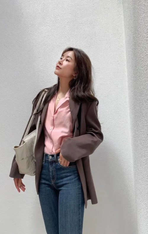 不愧是陈赫非要娶的人看张子萱穿上牛仔裤这双腿太直了