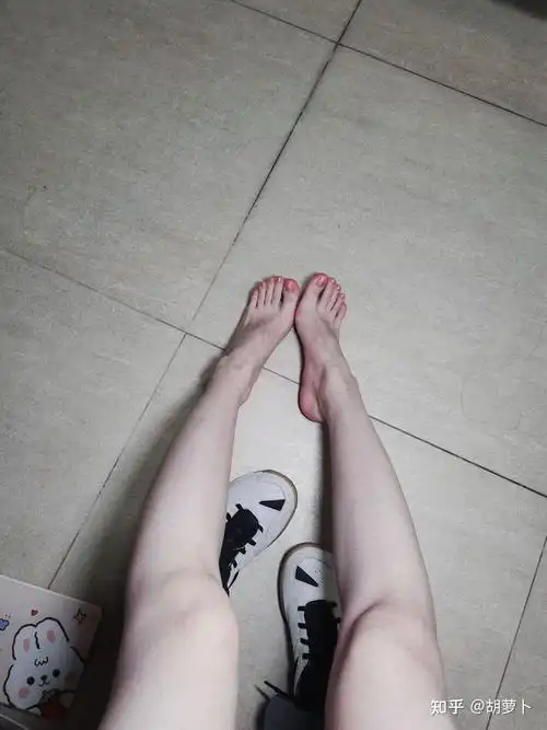 女生的脚脚该有多好看? - 知乎