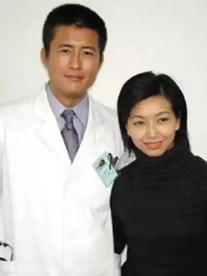 江珊现任老公照片江珊的第一任丈夫是谁