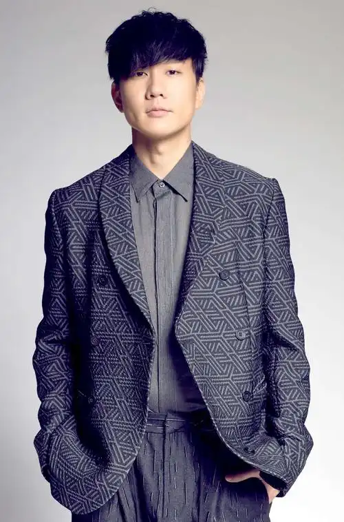 林俊杰(新加坡创作型男歌手,音乐制作人)