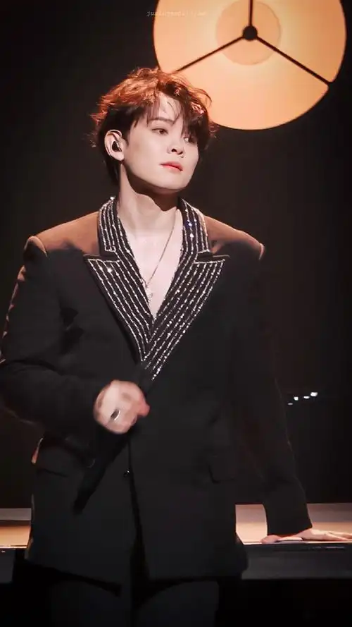 尤长靖超话91#毕业之前来看演唱会#我爱上让我奋不顾身的一个人