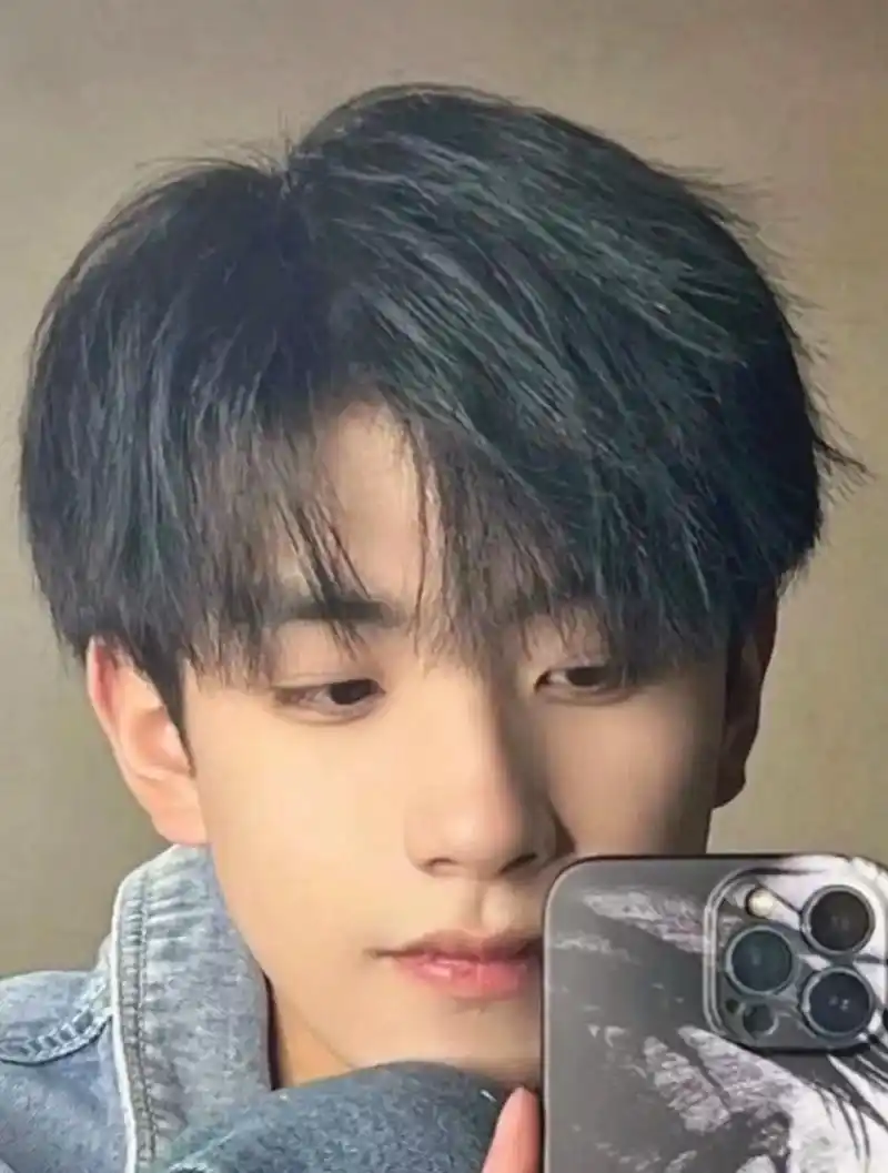 99发型为三七微分韩式碎盖.整 - 抖音