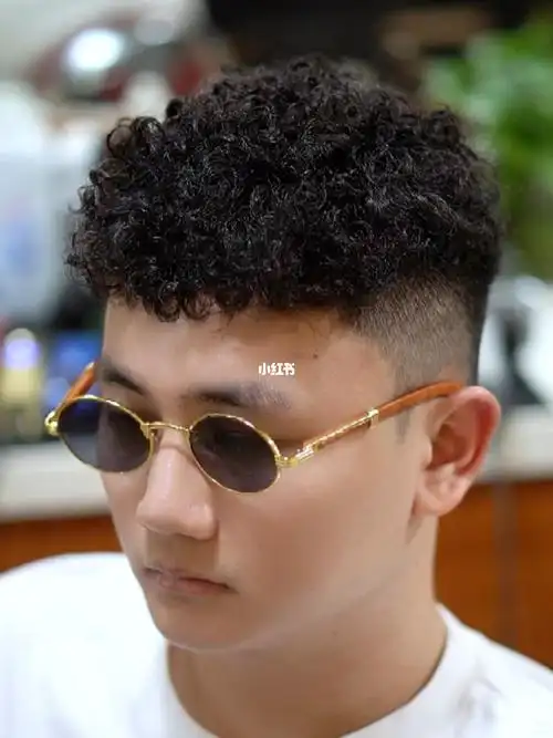 男士烫发 羊毛卷 #深圳蓝调男士理发馆  #男士发型参考  #羊毛卷