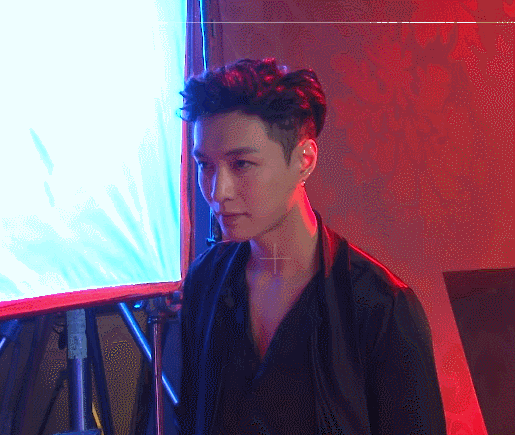 张艺兴gif性感gif搞笑gif扮鬼脸gif