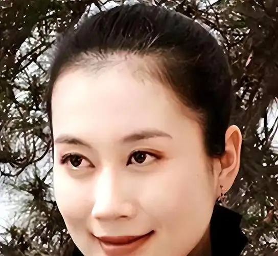 姚刚:一生无老婆无娃,如今53岁买千万豪宅独住