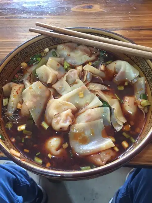 红汤抄手地道麻辣