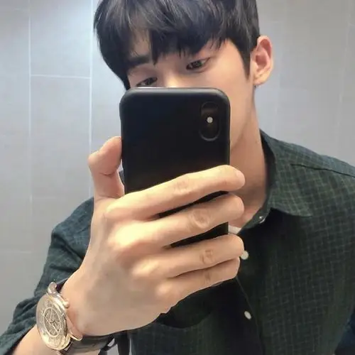 成熟表男_帅哥头像图片_扣扣居