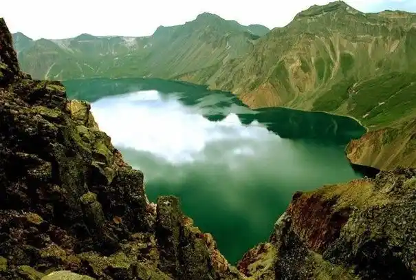 中国最深的湖长白山天池