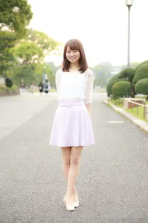 日本女生教你怎么拍照即淑女又可爱!日本女生流行的拍照姿势