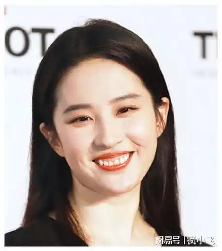 邱淑贞的龅牙,"治"好了多少女人的容貌焦虑|大s|模特|钟丽缇|刘亦菲