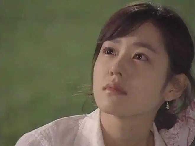 孙艺珍是韩国小白花天花板孕期也美颜盛世离不开这些保养秘诀